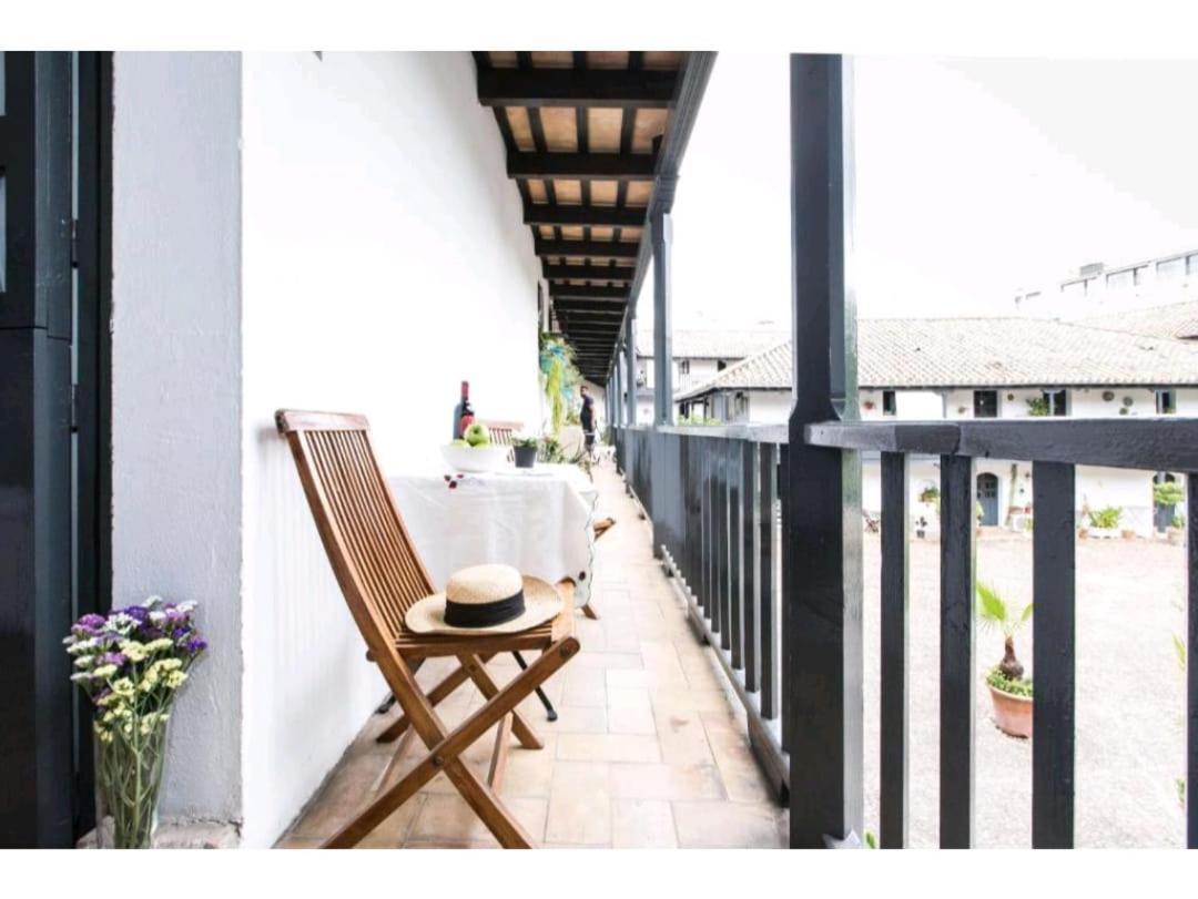 Apartamento En Monumento Historico Nacional Corral Del Conde-Duque De Olivares 세비야 외부 사진