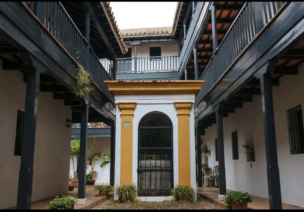 Apartamento En Monumento Historico Nacional Corral Del Conde-Duque De Olivares 세비야 외부 사진